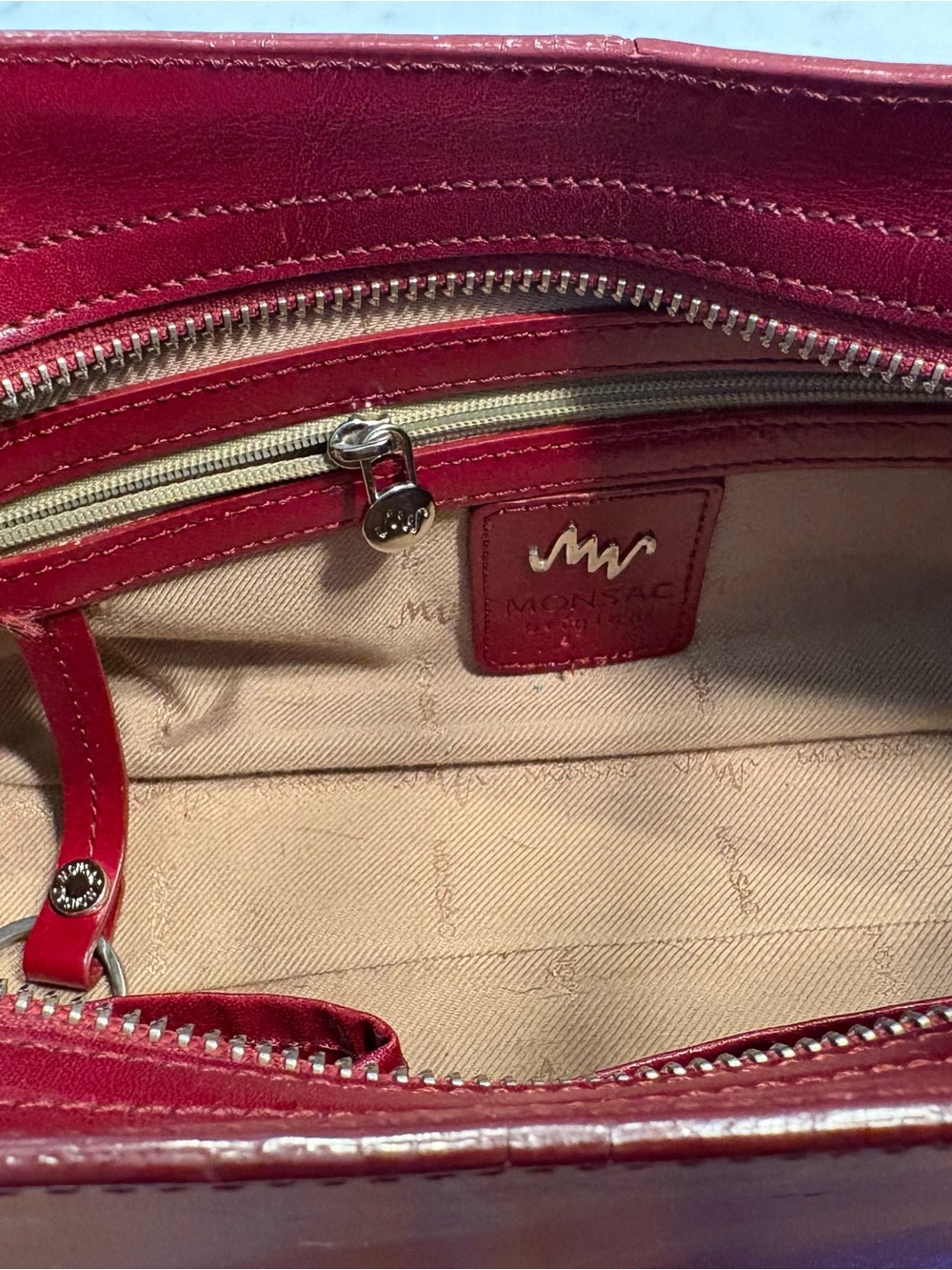 Vintage MONSAC Red Oxblood Leather Shoulder Bag Satchel with Dust Bag - Picture 4 of 6